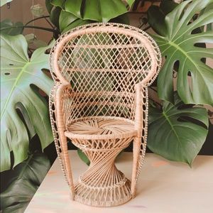 Mini Rattan Plant Chair/Stand 🪴